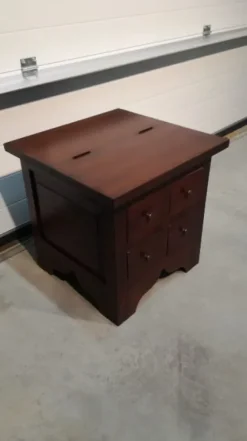 Salontafel donker koloniaal kistje